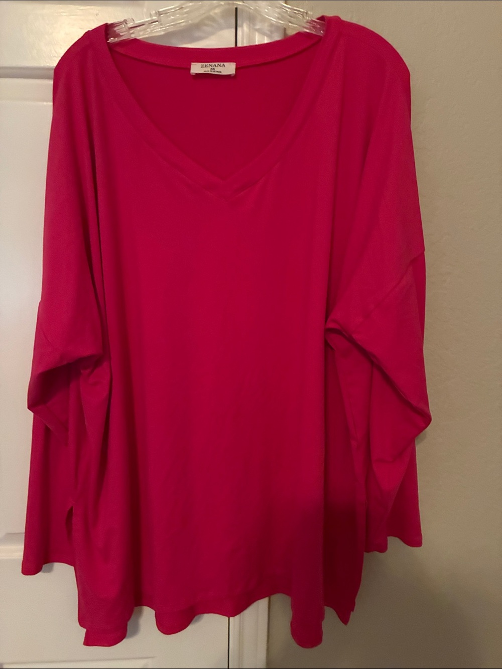 Zenana Outfitters V-Neck Tunic in Bright Pink
